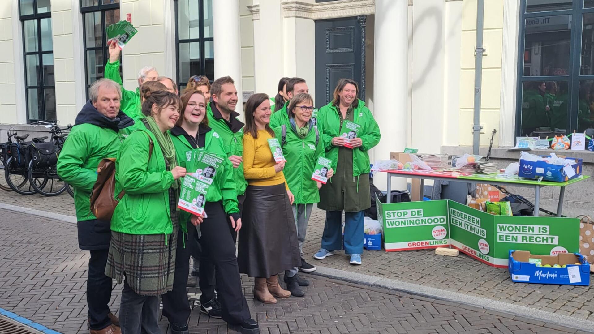 Suzanne Kröger op campagne in Kampen