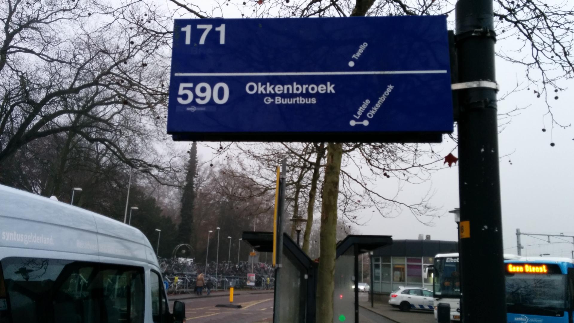busstation deventer.jpg